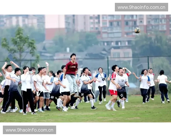 聚焦澳洲足球激戰展現綠茵激情與團隊精神風采全景速寫盛況瞬間錄